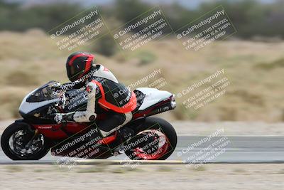 media/May-05-2025-Moto Forza (Mon) [[3c1838c5e5]]/2-B Group/Session 3 (Panning Test Turn 14 Inside)/